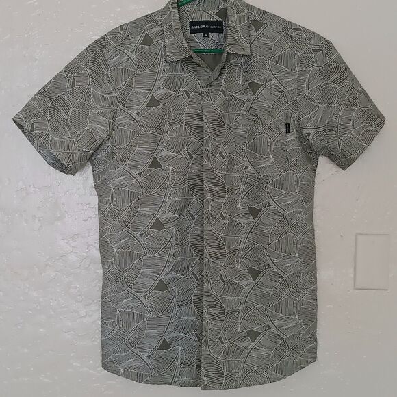 Molokai Surf Mens Short Sleeve Shirt M Collar Button Up Green Leaves Casual NWOT - Picture 1 of 10